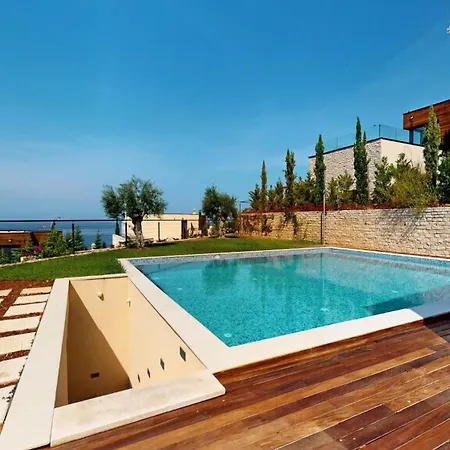 Oliven Holiday home